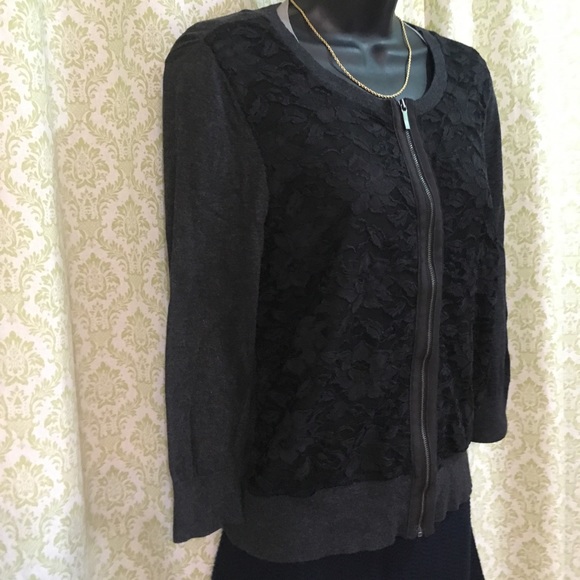Banana Republic lace front cardigan - Picture 2 of 9